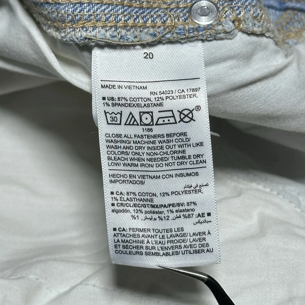 NEW Old Navy High Rise Vintage Cropped Flare Jeans Womens Size 20 Light Wash NWT